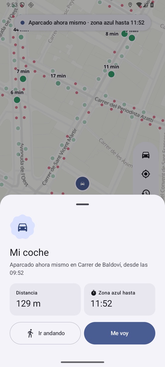 Hoja «Mi coche» con la calle, la distancia, la hora de la zona azul y el botón Me voy